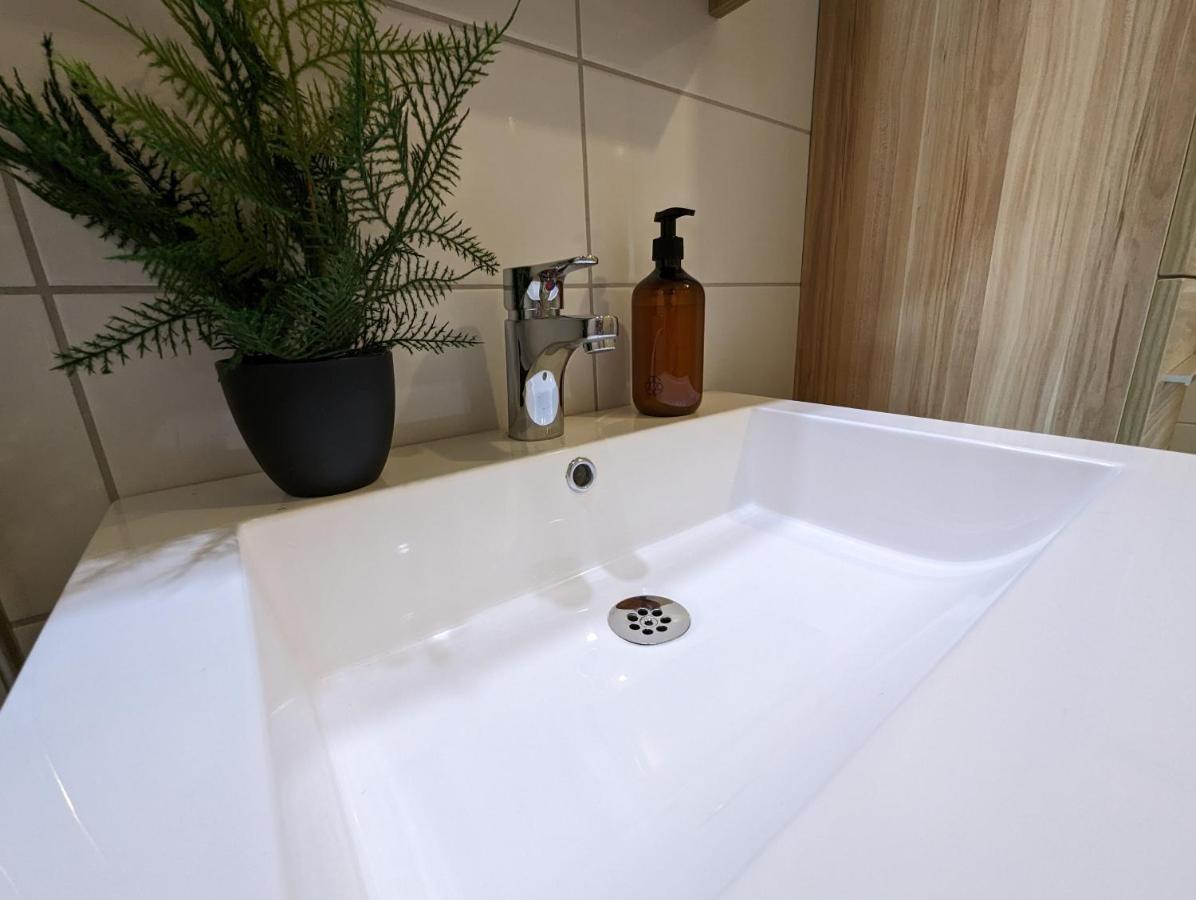 Hotell Bro كريستِنهامن المظهر الخارجي الصورة